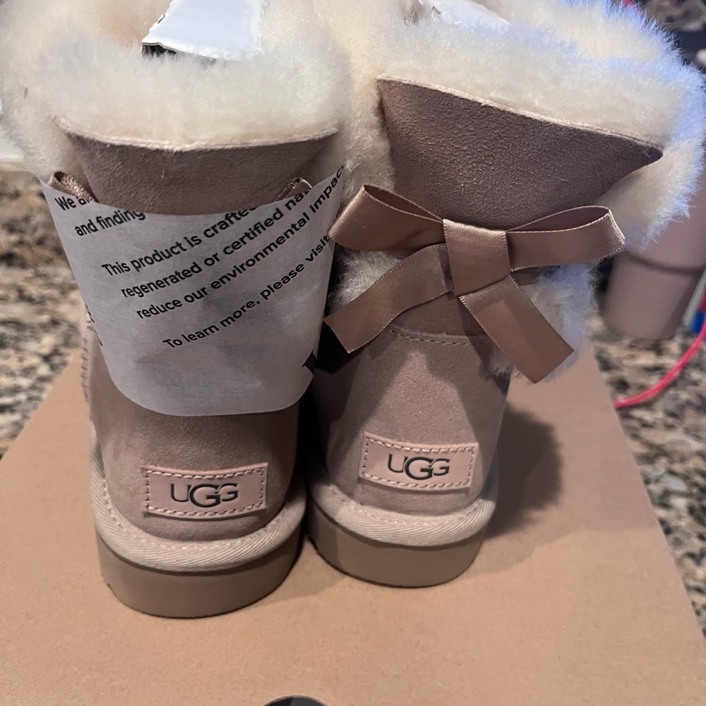 Mini Bailey Bow II